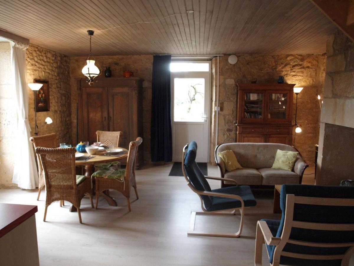 Cozy Cottage In Aquitaine With Private Swimming Pool Peyzac-le-Moustier ภายนอก รูปภาพ